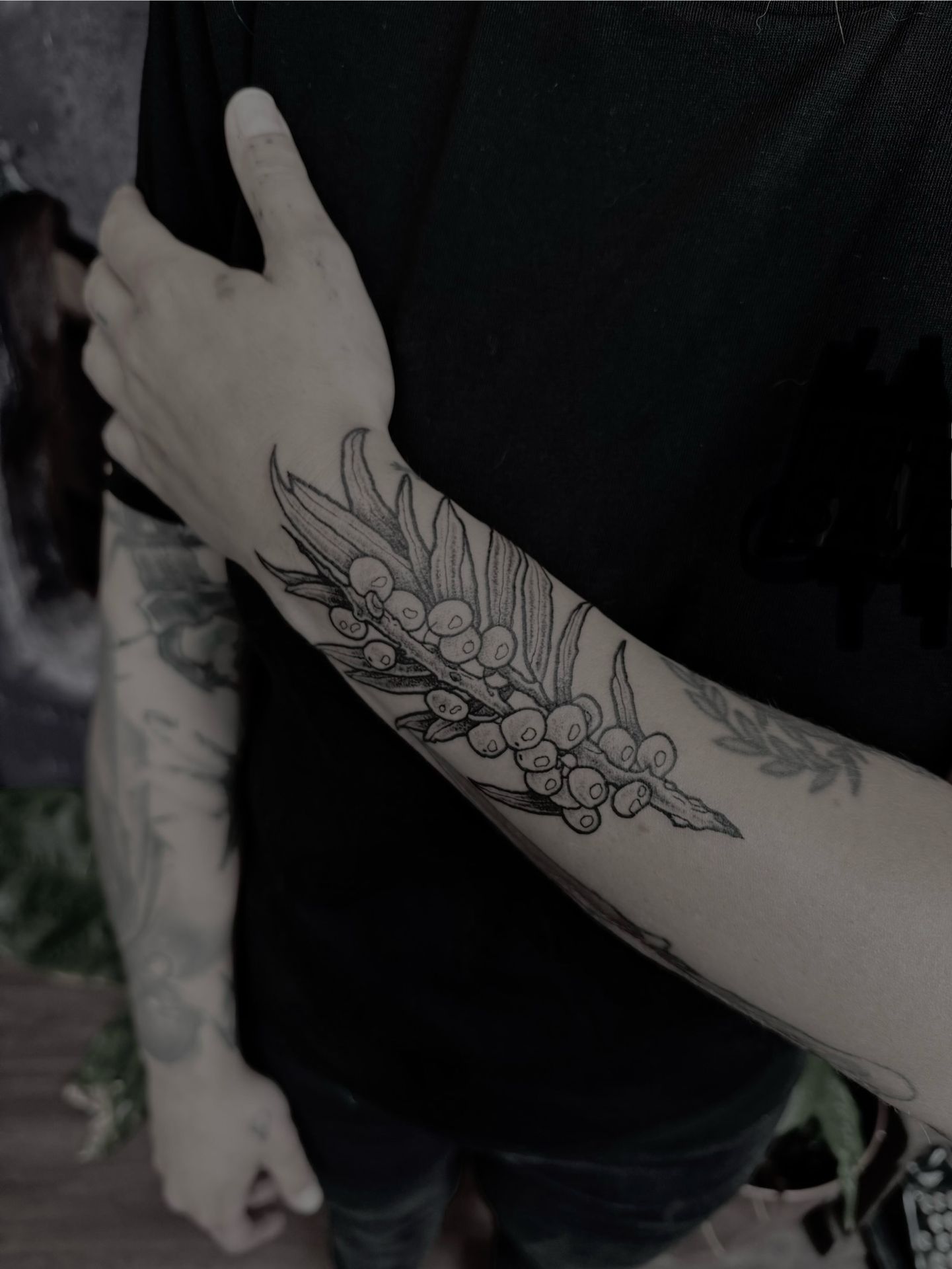 Botanisches Arm-Tattoo – Vanessa